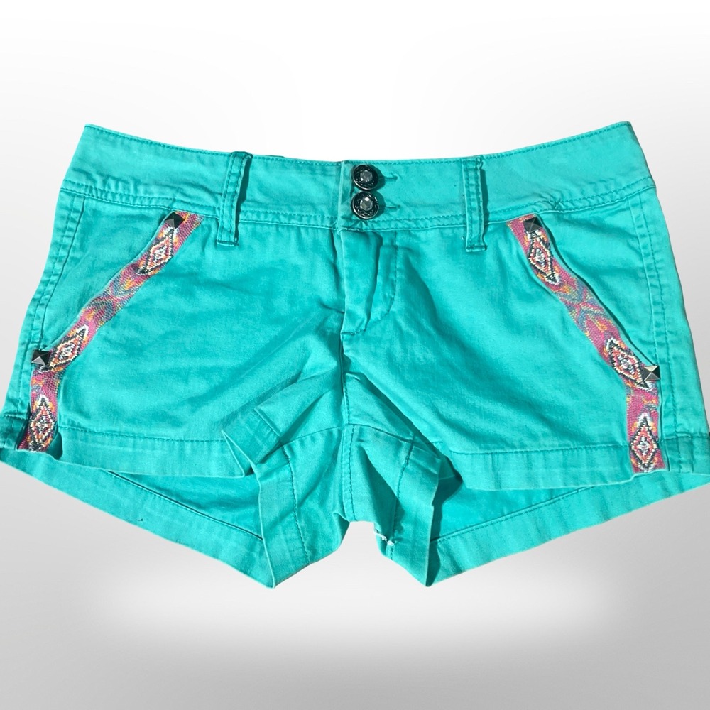 Daytrip‎ Capricorn Teal Embroidered Studded Denim shorty Shorts Size 27 boho